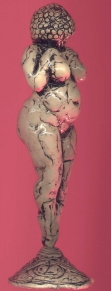 Click here to see the fullsize figurine